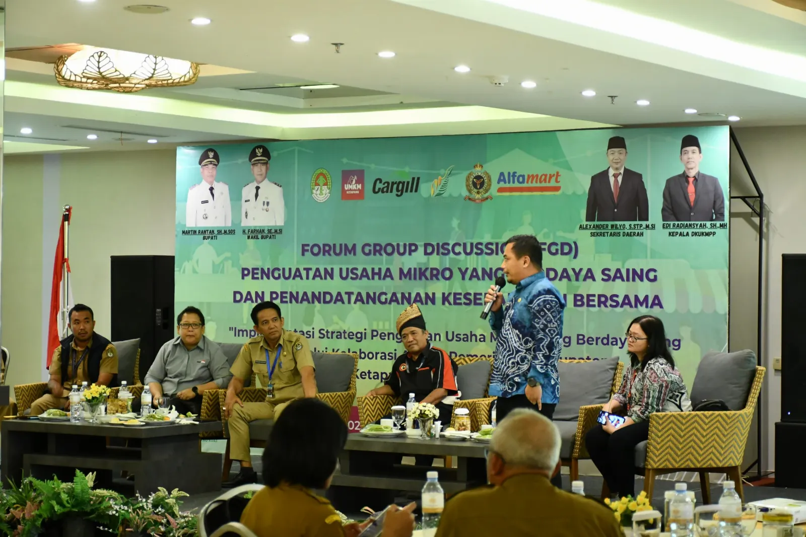 Direktur Politap Berikan Materi “Penguatan Usaha Mikro dengan Pendekatan Ilmu Manajemen” Kepada Pelaku UMKM di Ketapang