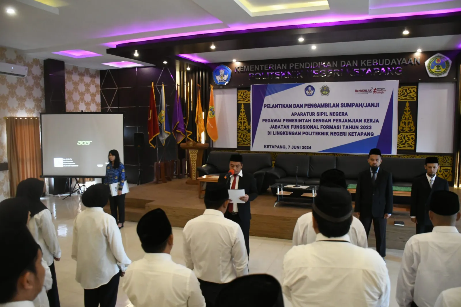 Director Inaugurates 23 ASN-PPPK, Emphasizes Discipline and Work Ethic