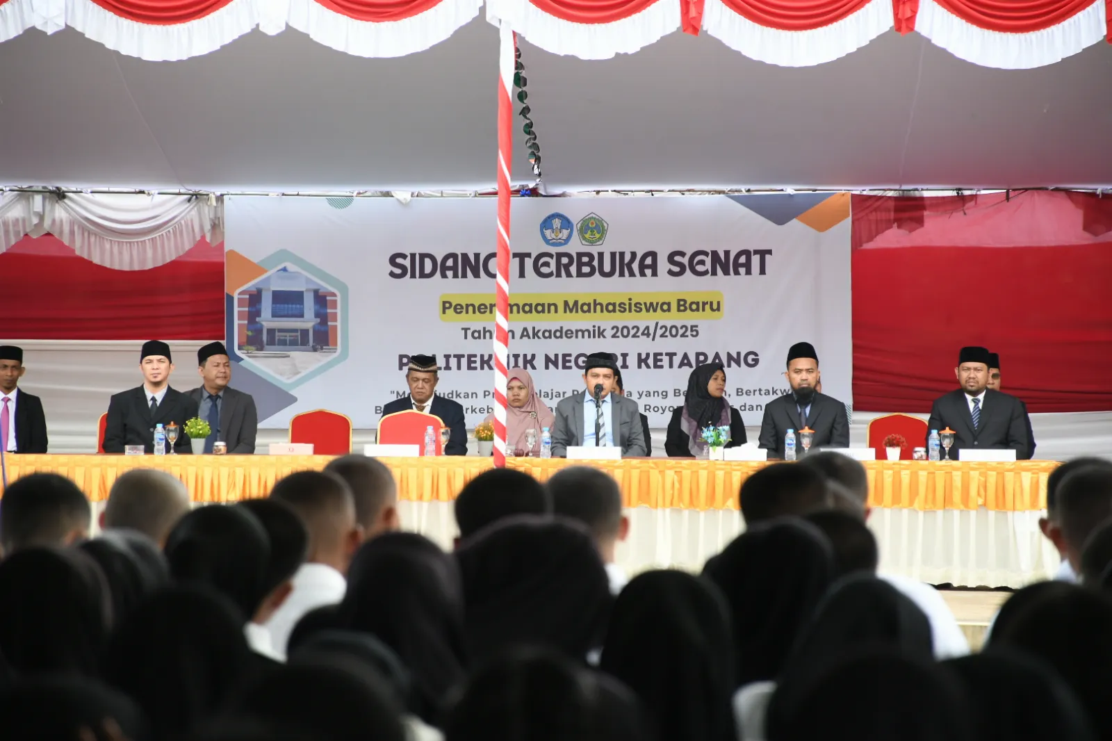 Politap Holds Open Senate Session for 2024/2025 PKKMB Activities