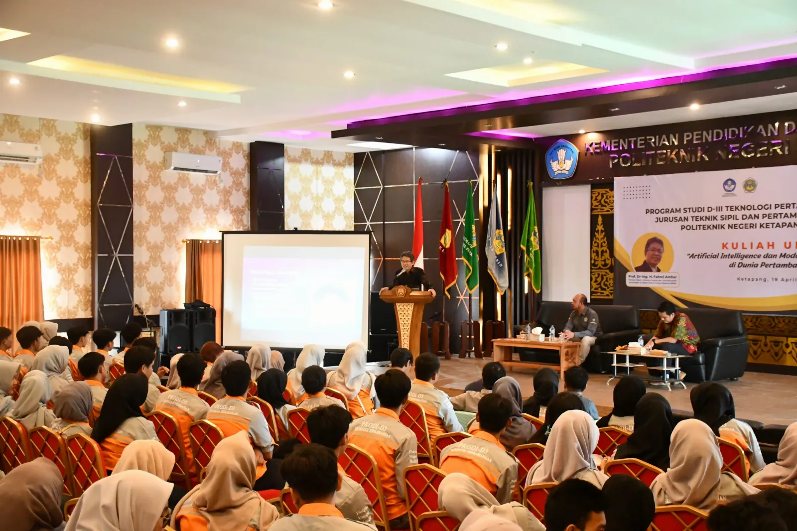 Politeknik Negeri Ketapang Gelar Kuliah Umum Bertema “Artificial Intelligence dan Modal Memasuki Era 4.0 di Dunia Pertambangan”