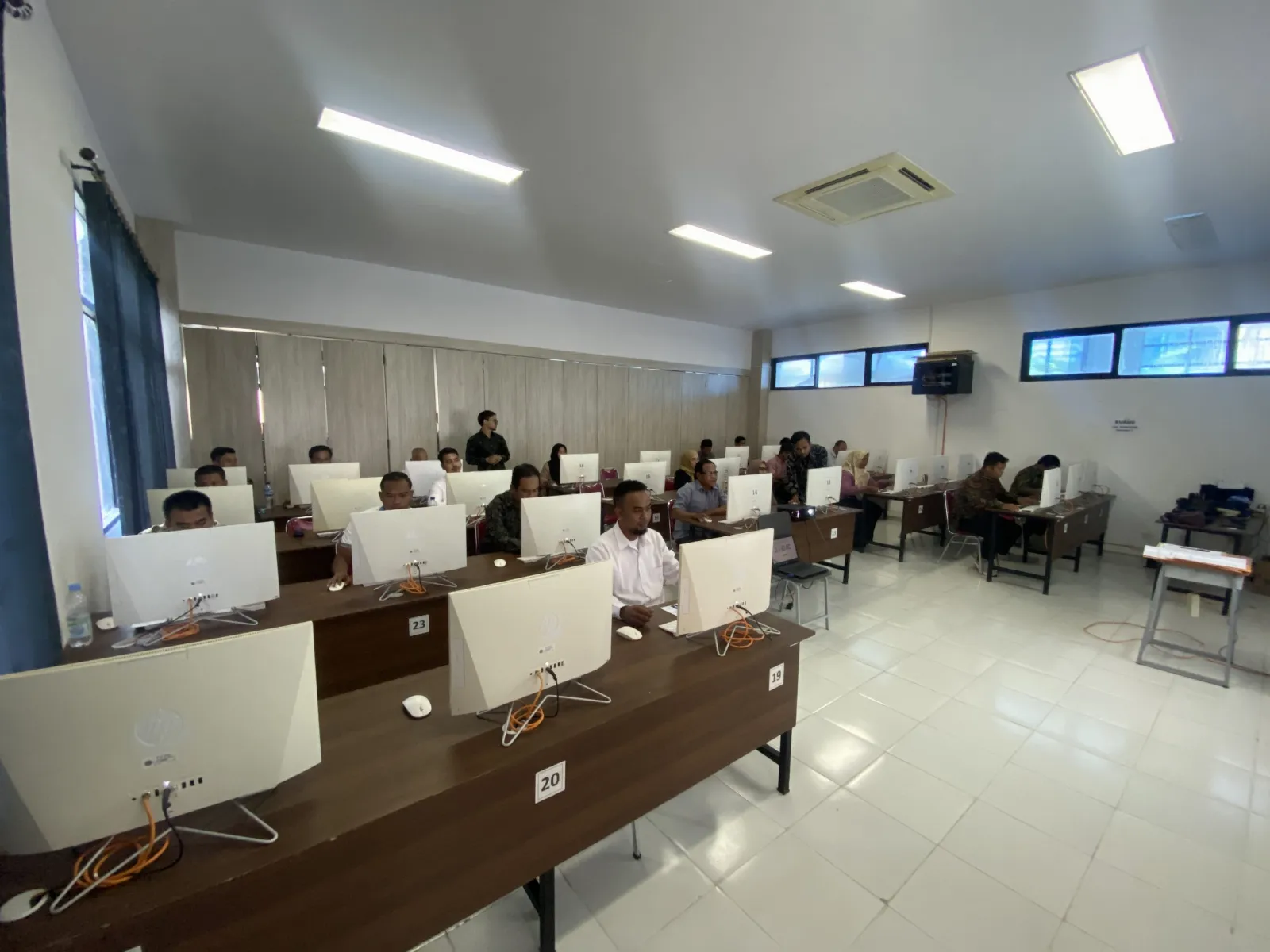98 Bakal Calon Kades Ikuti Tes Akademik di Politap