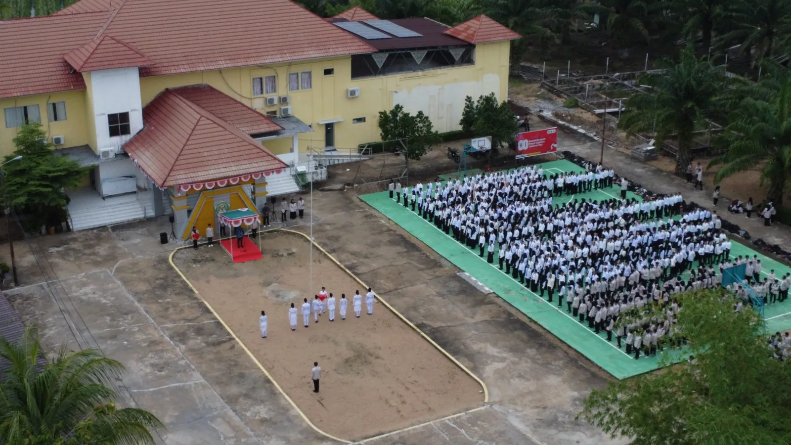 Politap Gelar Upacara HUT ke-80 Kemerdekaan RI, Dua Dosen Terima Satyalancana Karya Satya