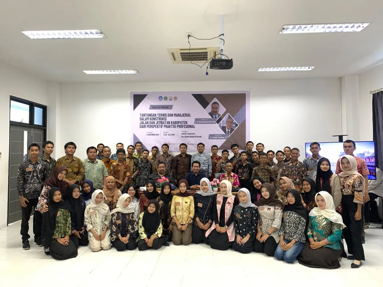 TRKJJ Perkuat Kompetensi Mahasiswa Lewat Kuliah Umum Praktisi Konstruksi Daerah